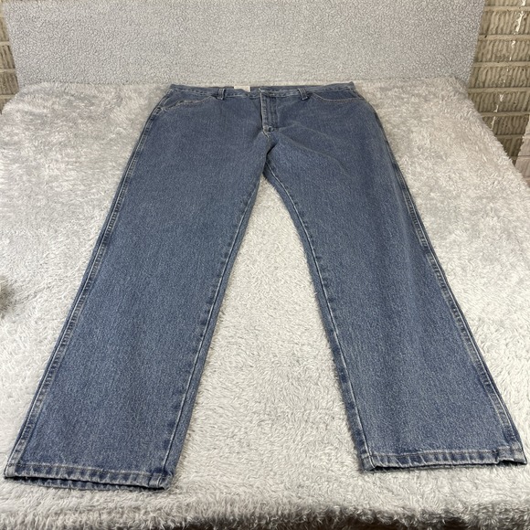 Wrangler Other - Wrangler Blue Jeans Mens 42x32 Blue Medium Wash Blue Work Jeans NWT